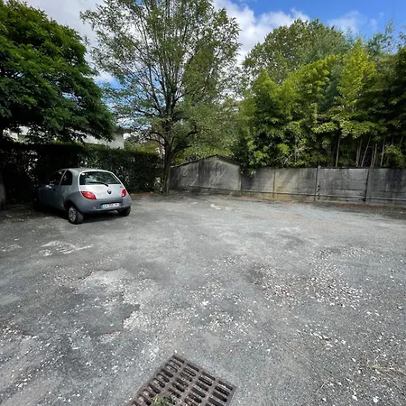 Apartmán Proche Kedge Et Universitee Cosy Avec Clim ,parking ,cuisine Equipee ,sdb Et Jardin *