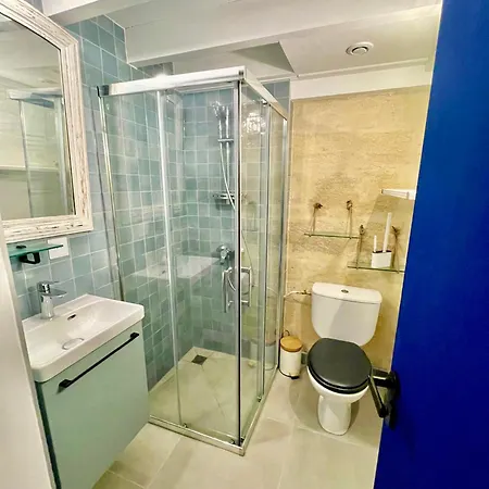 Apartmán Proche Kedge Et Universitee Cosy Avec Clim ,parking ,cuisine Equipee ,sdb Et Jardin *