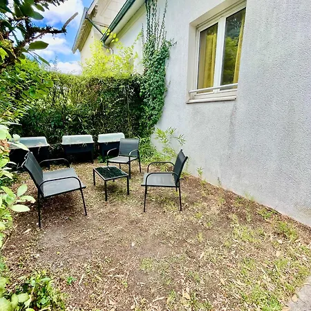 公寓 Proche Kedge Et Universitee Cosy Avec Parking ,cuisine Equipee ,sdb Et Jardin *